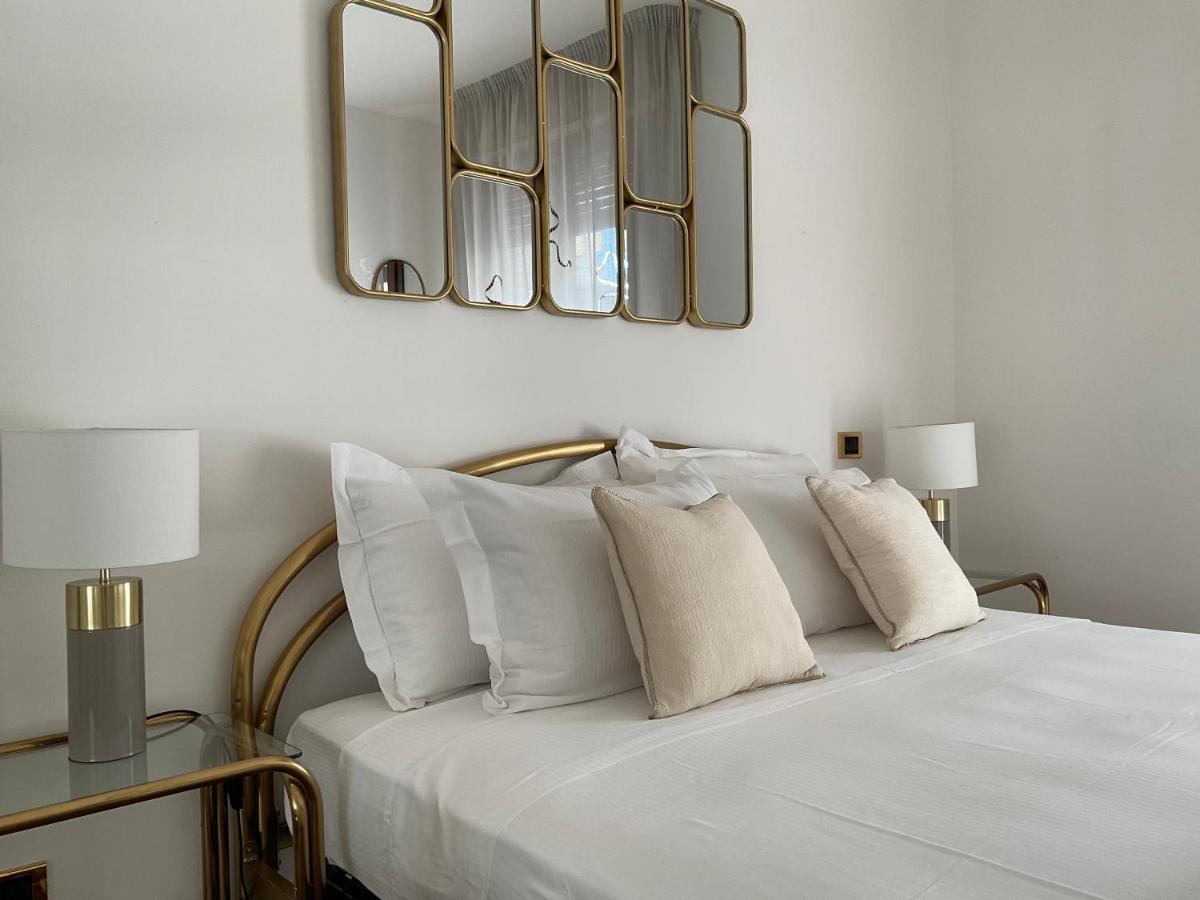 Tito Livio Deluxe Accommodation ปาโดวา ภายนอก รูปภาพ